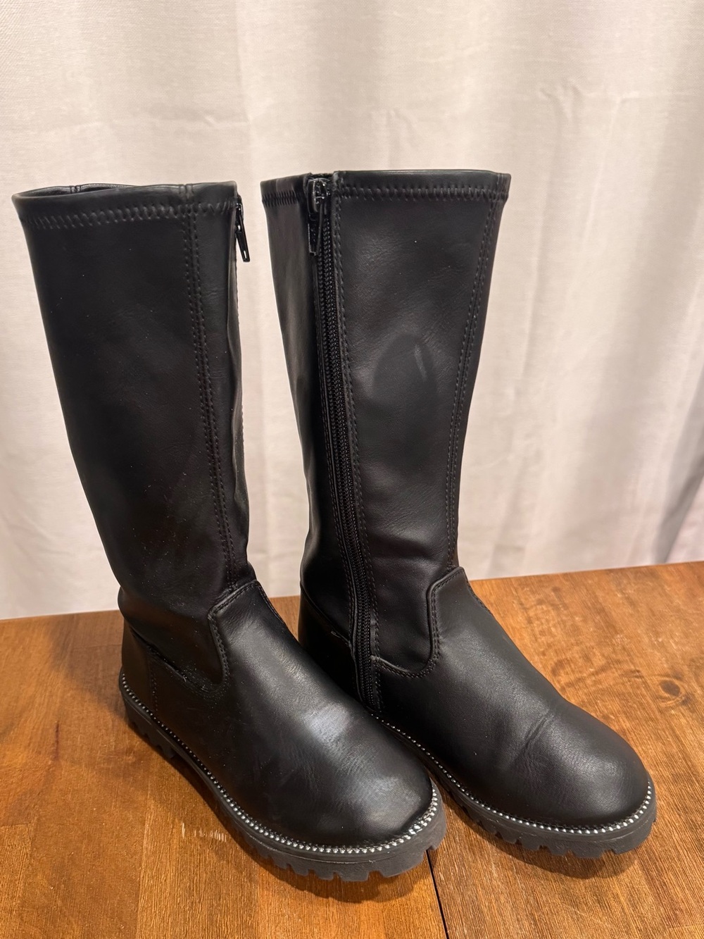 Kid's Girls size 12 Black Mid-Calf Zip Boots — perfect for fall & winter.